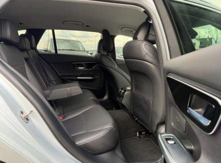 Mercedes-Benz - C-class