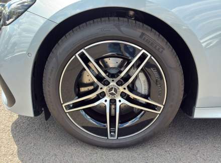 Mercedes-Benz - E-class