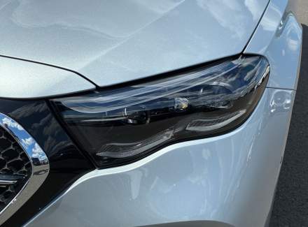 Mercedes-Benz - E-class