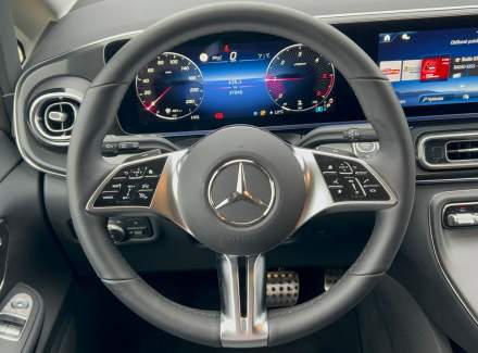 Mercedes-Benz - V-class