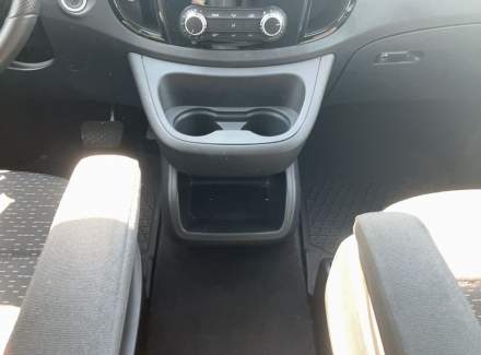 Mercedes-Benz - Vito