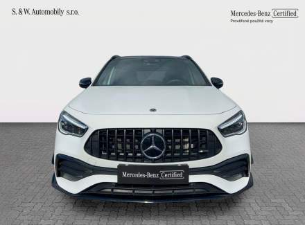 Mercedes-Benz - GLA