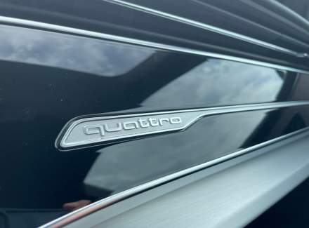 Audi - Q8