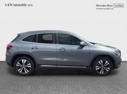 Mercedes-Benz - GLA