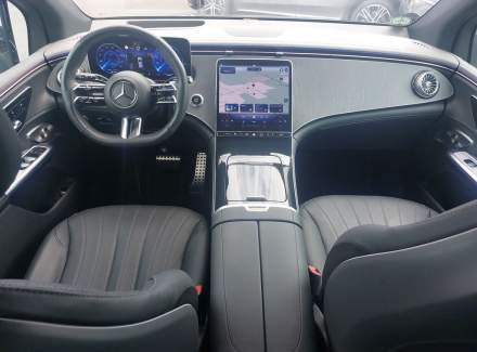 Mercedes-Benz - EQE