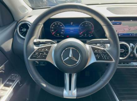 Mercedes-Benz - GLB