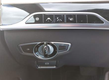 Mercedes-Benz - S-class