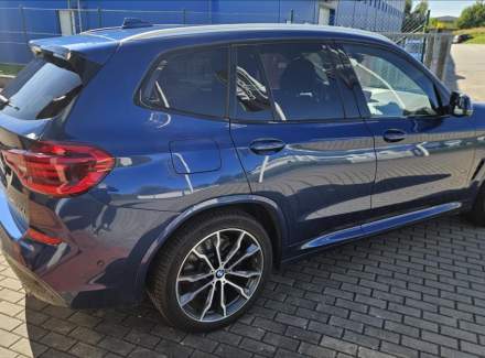 BMW - X3