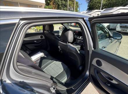 Mercedes-Benz - E-class