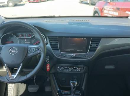 Opel - Crossland X