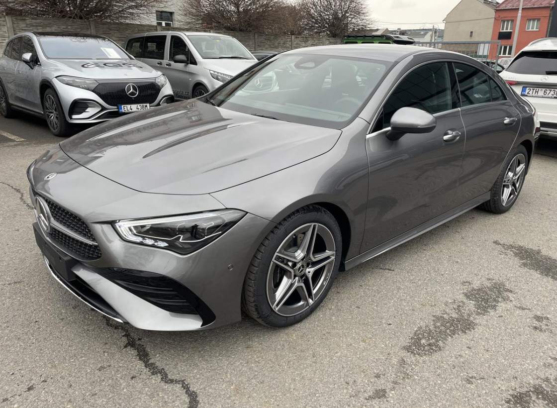 Mercedes-Benz - CLA