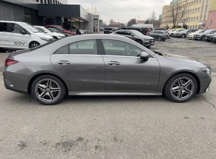 Mercedes-Benz - CLA