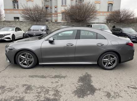 Mercedes-Benz - CLA
