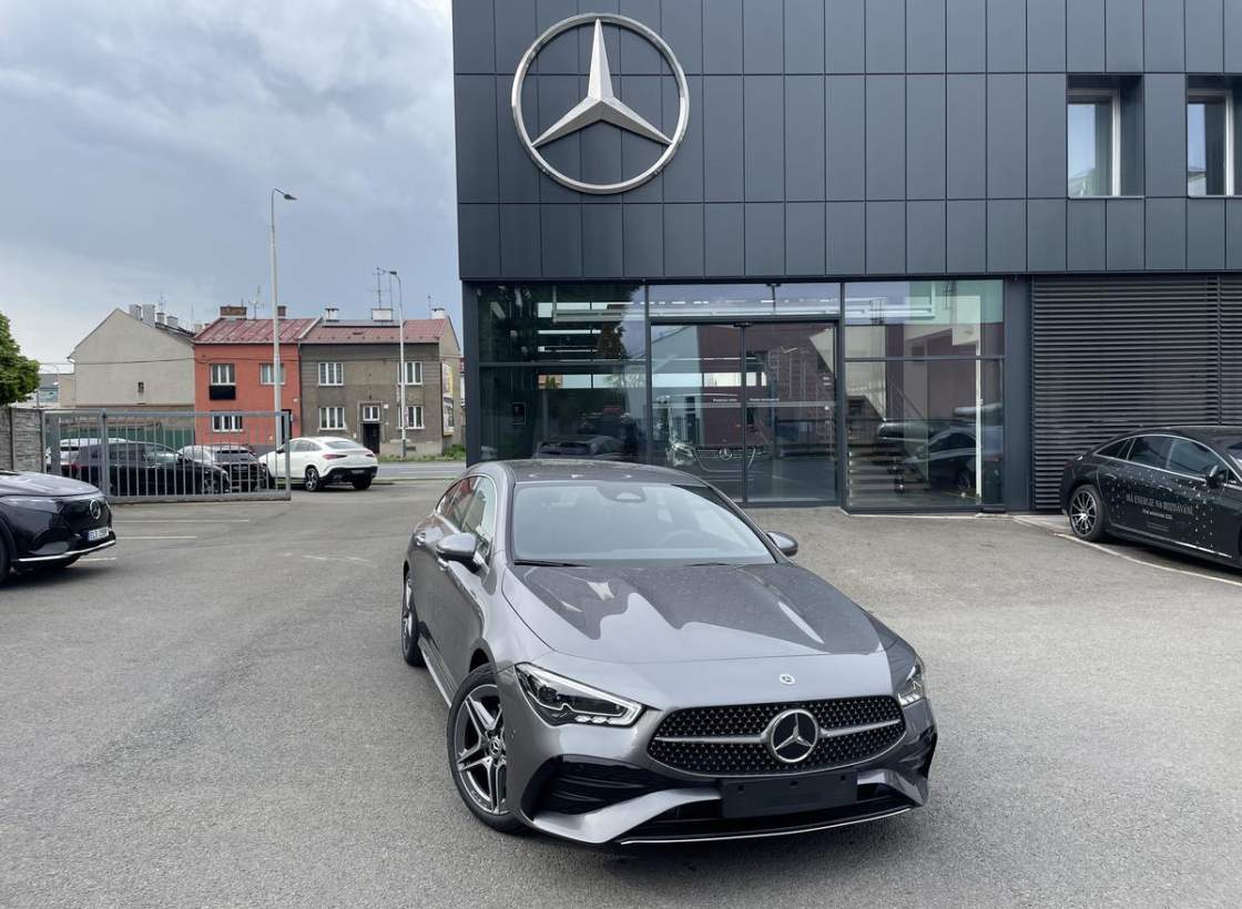 Mercedes-Benz - CLA