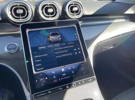 Mercedes-Benz - C-class