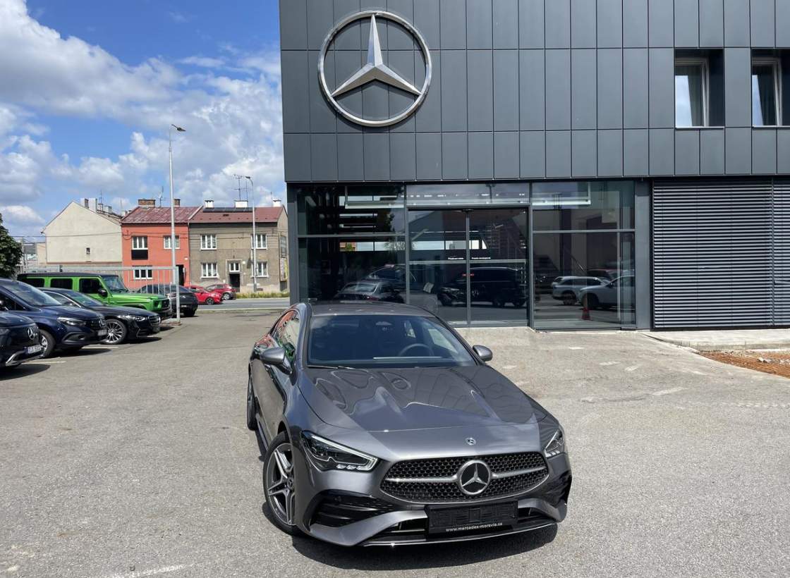 Mercedes-Benz - CLA