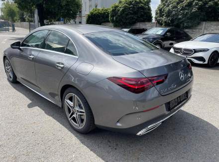 Mercedes-Benz - CLA