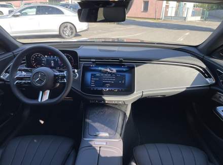 Mercedes-Benz - E-class