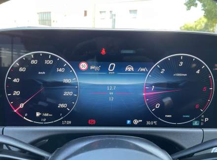 Mercedes-Benz - E-class