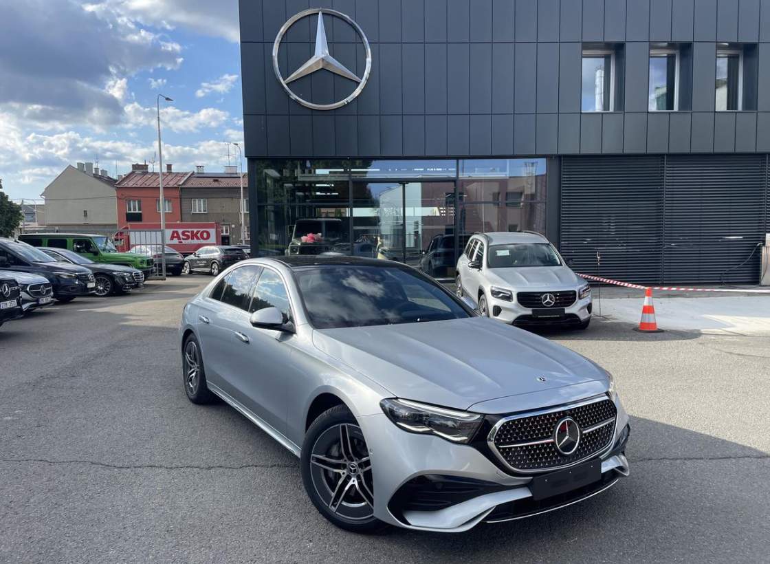 Mercedes-Benz - E-class