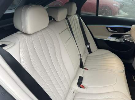 Mercedes-Benz - E-class