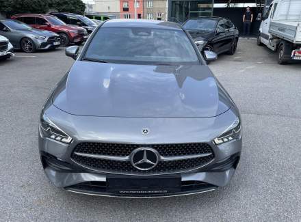 Mercedes-Benz - CLA