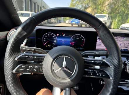 Mercedes-Benz - CLA