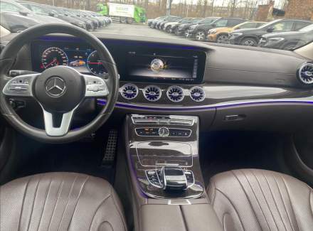 Mercedes-Benz - CLS