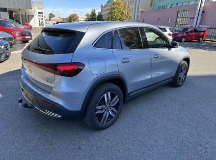 Mercedes-Benz - EQA