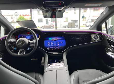 Mercedes-Benz - EQE