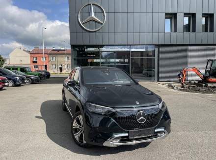 Mercedes-Benz - EQE