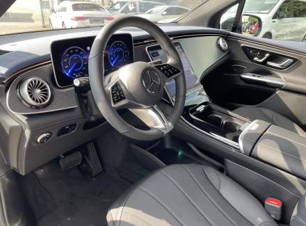 Mercedes-Benz - EQE