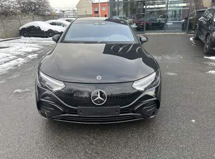 Mercedes-Benz - EQE