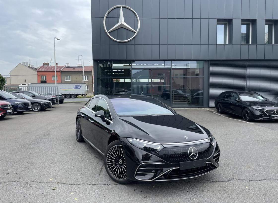 Mercedes-Benz - EQS