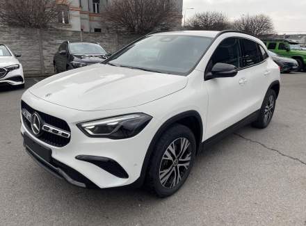 Mercedes-Benz - GLA