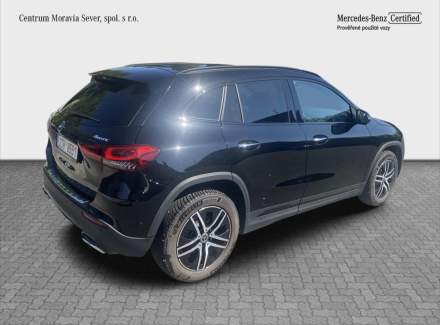 Mercedes-Benz - GLA