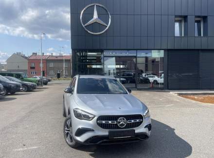 Mercedes-Benz - GLA