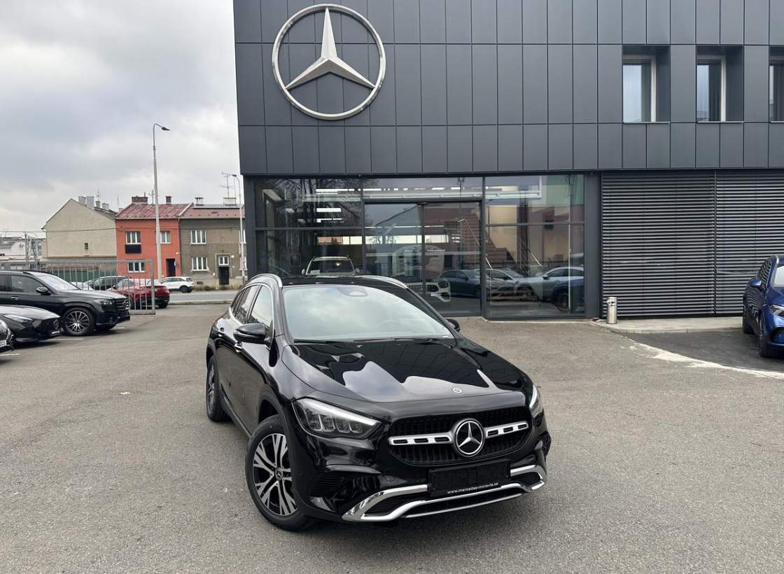 Mercedes-Benz - GLA
