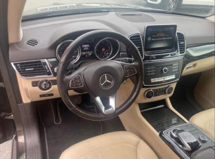 Mercedes-Benz - GLE