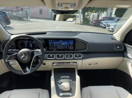 Mercedes-Benz - GLE