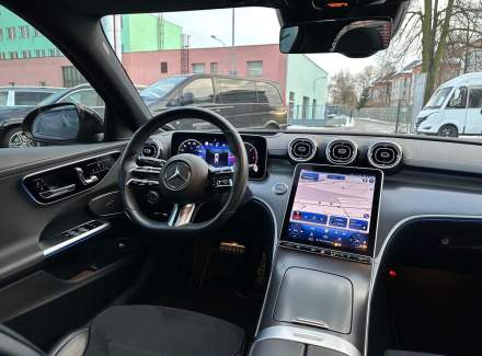 Mercedes-Benz - C-class