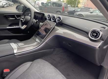 Mercedes-Benz - C-class