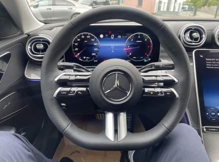 Mercedes-Benz - C-class
