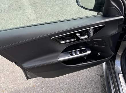 Mercedes-Benz - C-class