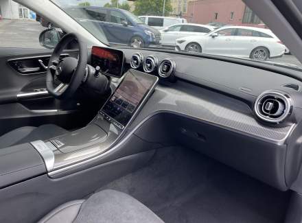 Mercedes-Benz - C-class