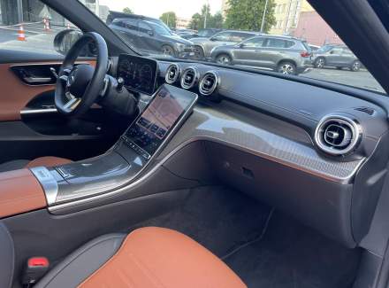 Mercedes-Benz - C-class