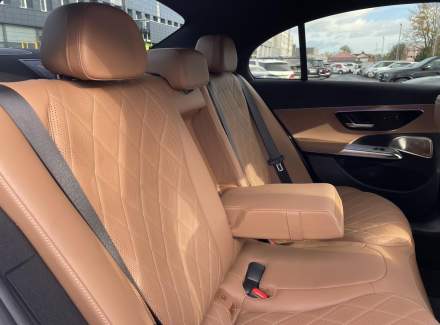 Mercedes-Benz - E-class