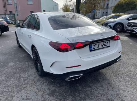 Mercedes-Benz - E-class