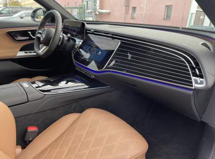 Mercedes-Benz - E-class