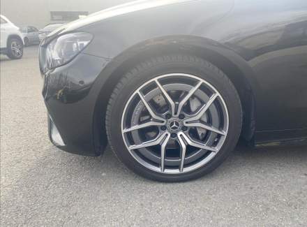 Mercedes-Benz - E-class